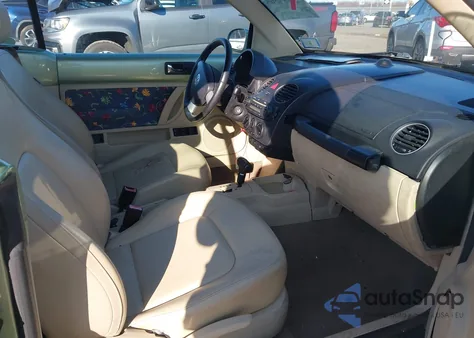 2008 Volkswagen New Beetle Se from USA, damaged, VIN 3VWRF31Y68M412571